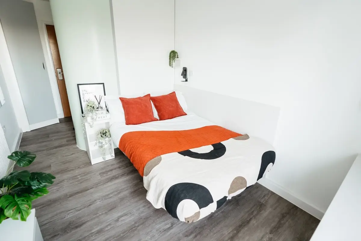 brunswick-house-student-bedroom