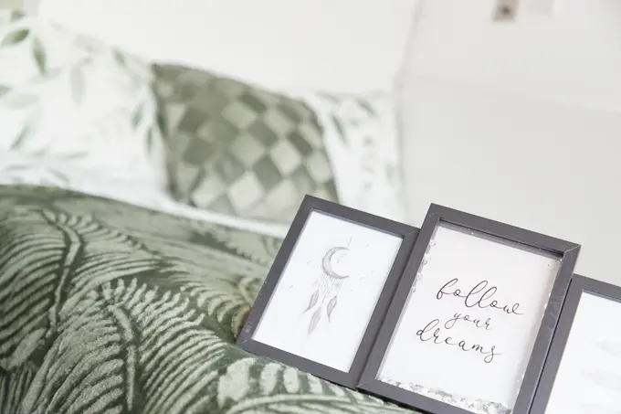 Brunswick House Cambridge Decor Frames